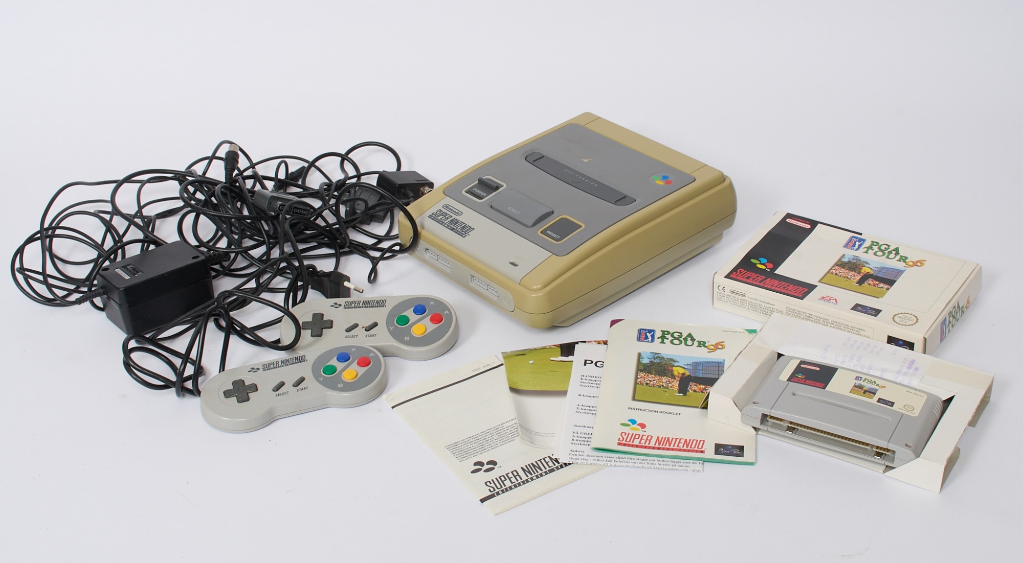 Super Nintendo Entertainment System (SNES)